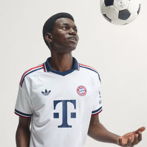 Camisa do Bayern de Munique 2026/27 II - Jogador