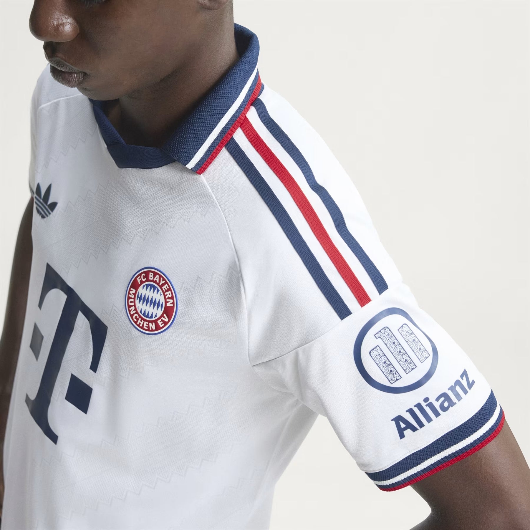 Camisa do Bayern de Munique 2026/27 II - Jogador